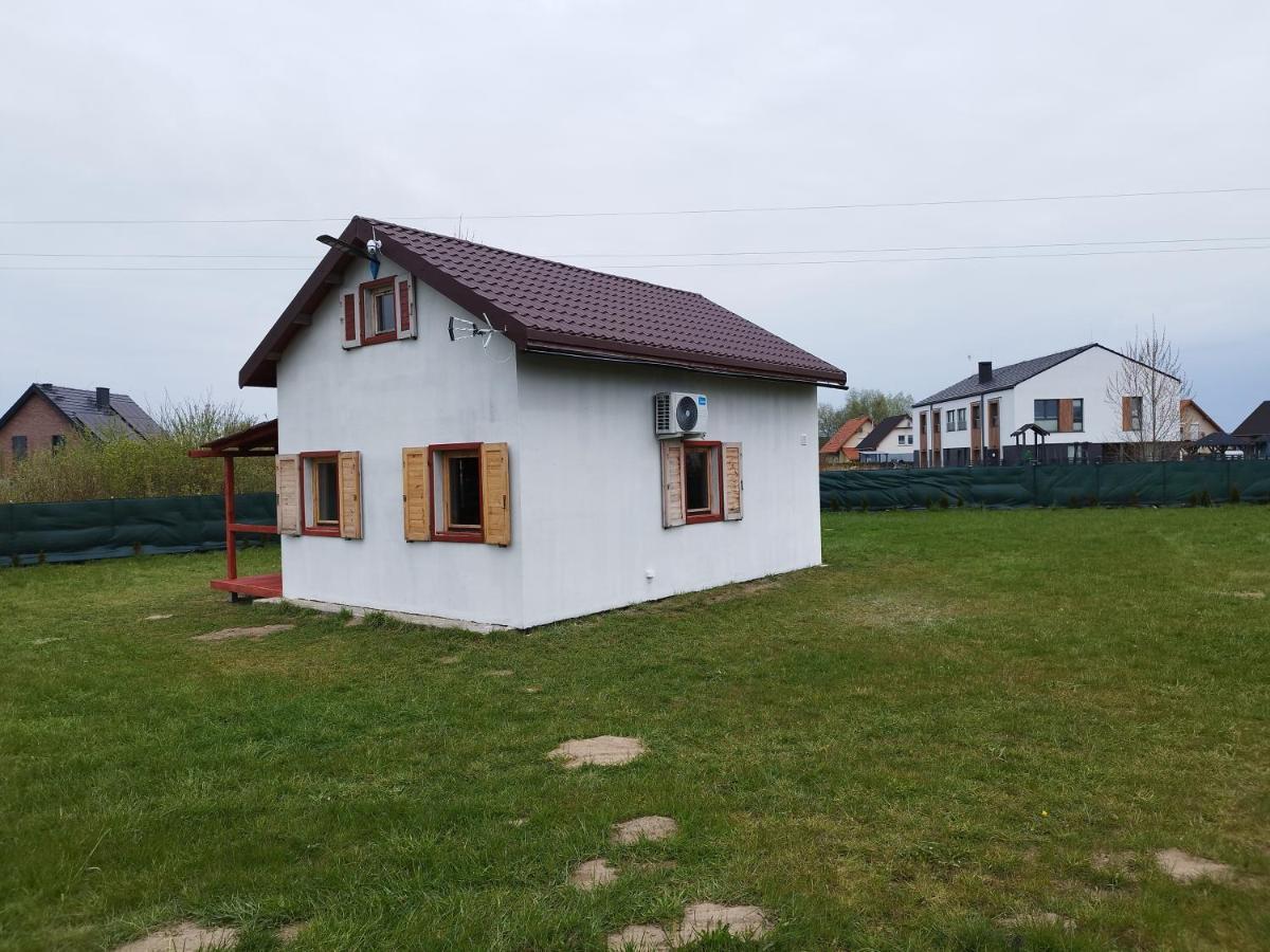 Domek Caloroczny Zastan Kültér fotó